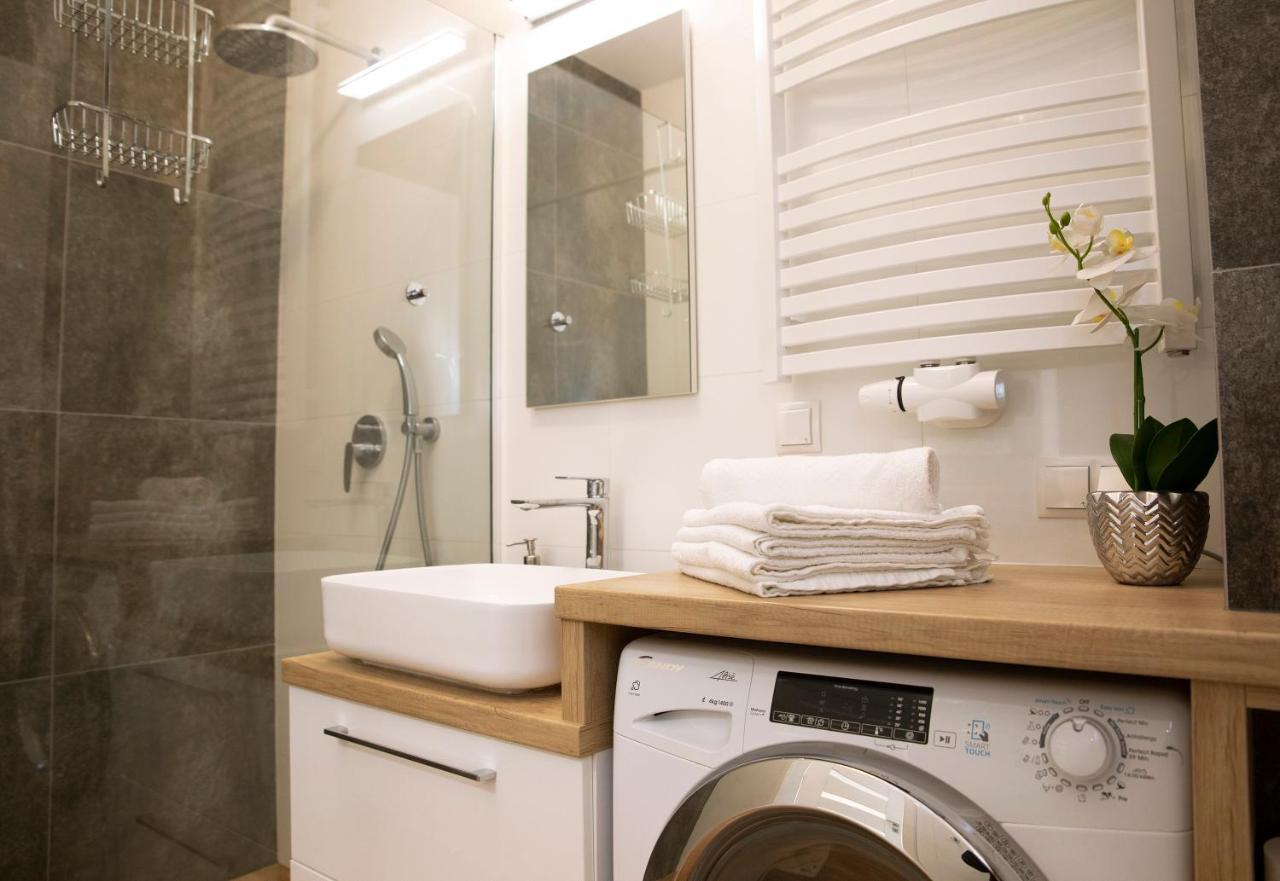 Luxus Apartament Rodzinny Z Sauna I Silownia กดัญสก์ ภายนอก รูปภาพ