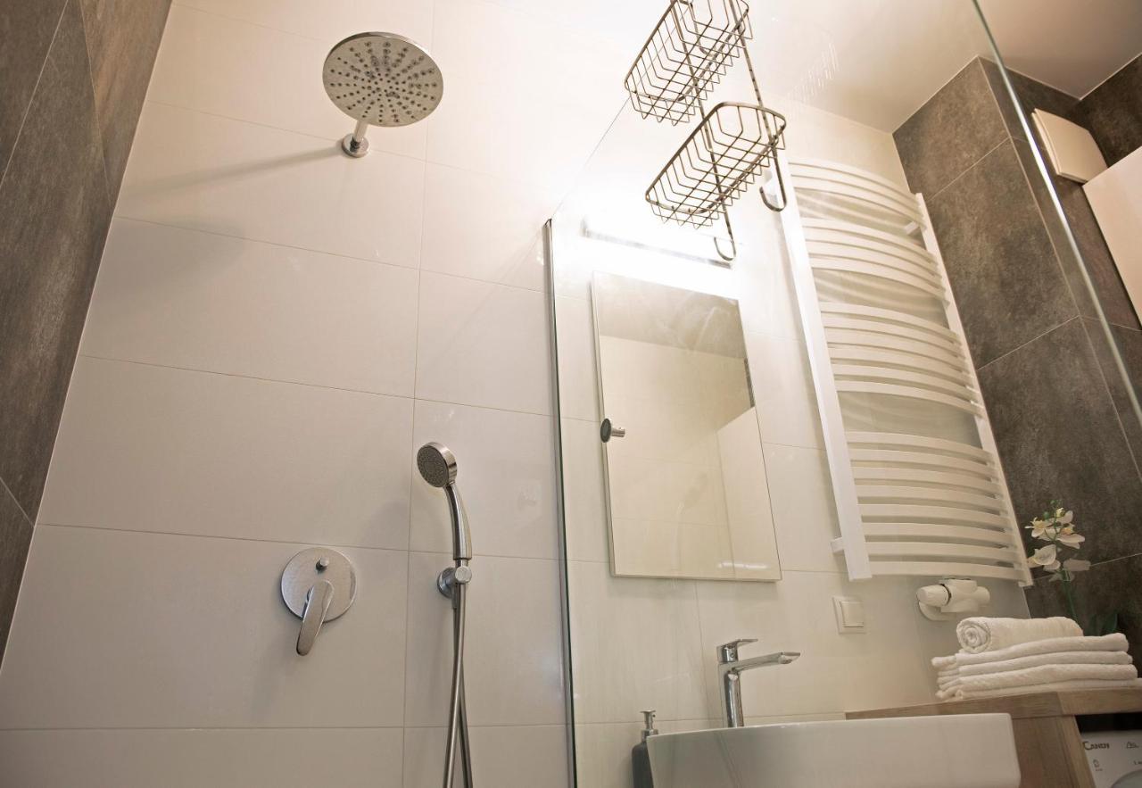 Luxus Apartament Rodzinny Z Sauna I Silownia กดัญสก์ ภายนอก รูปภาพ