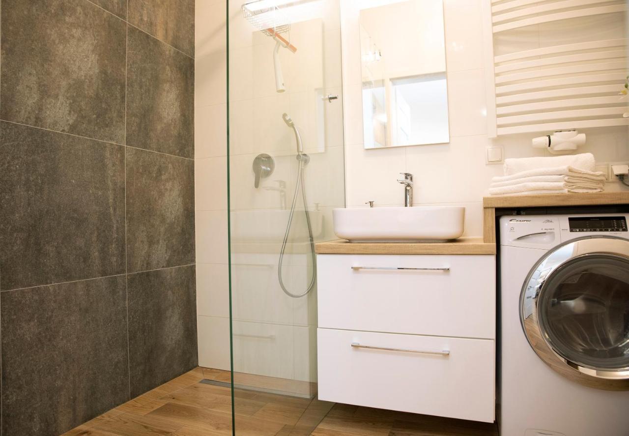 Luxus Apartament Rodzinny Z Sauna I Silownia กดัญสก์ ภายนอก รูปภาพ